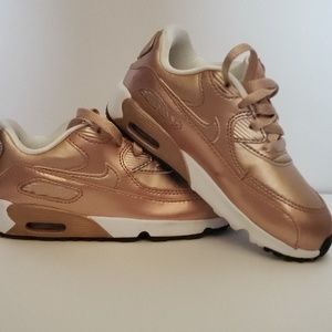 Only child wore these only once